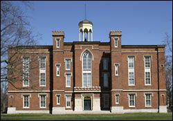 lincoln_old_main_01.jpg